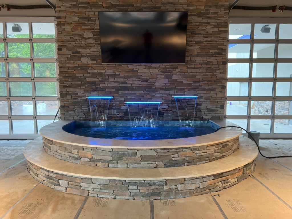 Outdoor Kitchens & Water Features