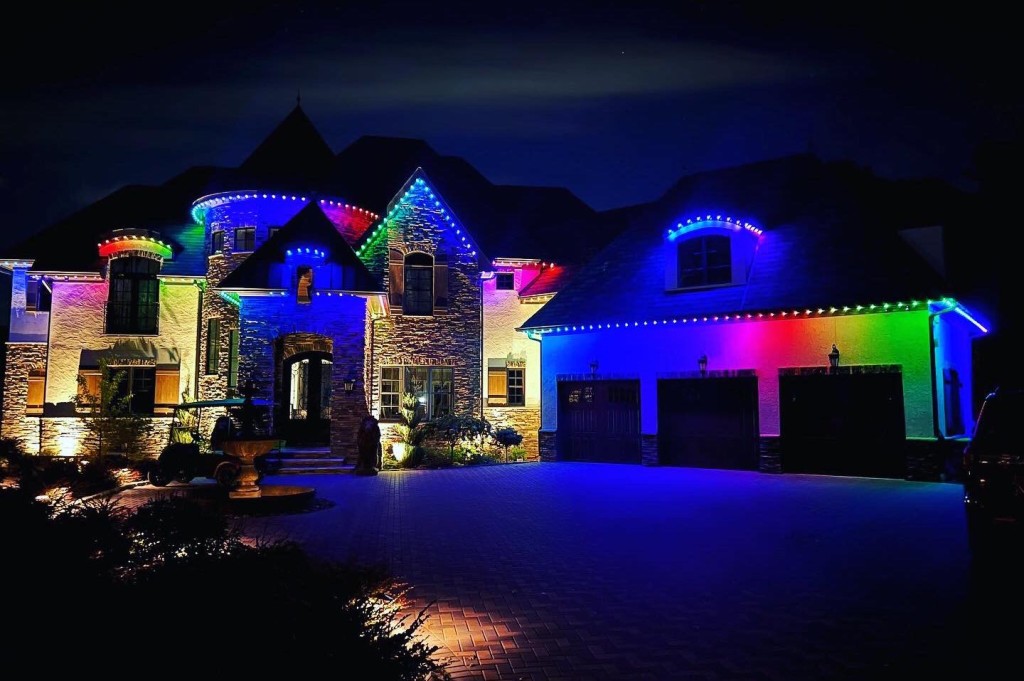 Holiday Trim Lighting