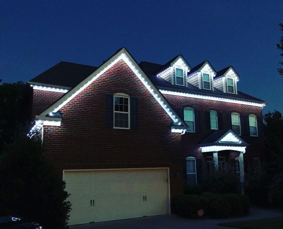 Holiday Trim Lighting