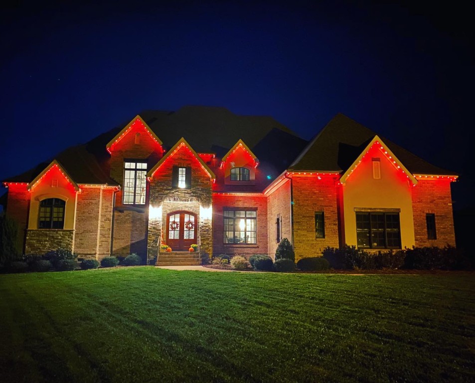 Holiday Trim Lighting