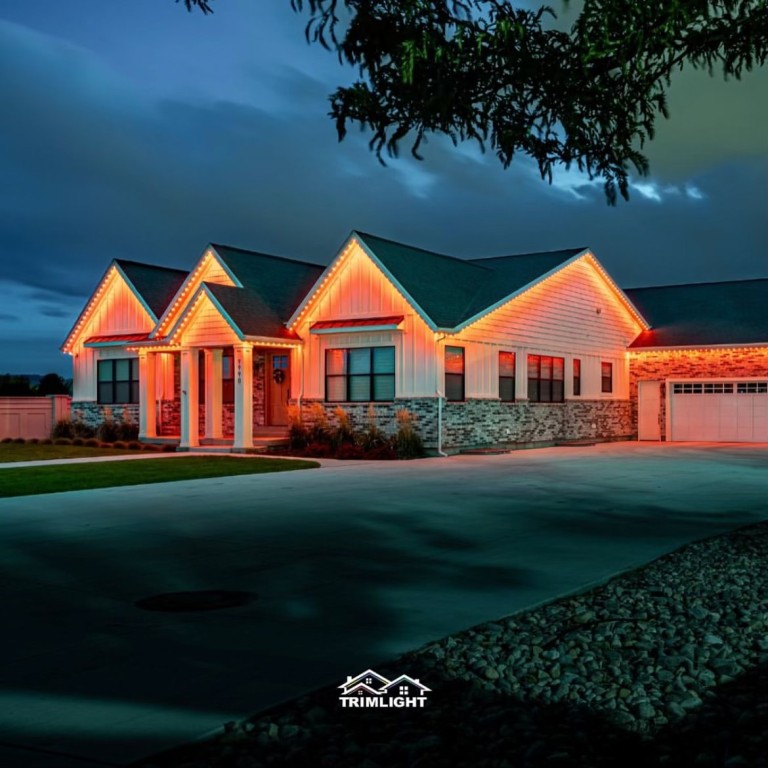 Holiday Trim Lighting