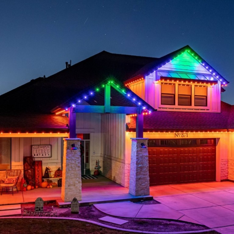 Holiday Trim Lighting