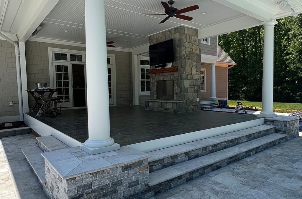 Decks, Pergolas, 3-Season Rooms, and Porches