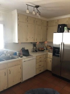 Transforming an Outdated Kitchen into a Modern Marvel