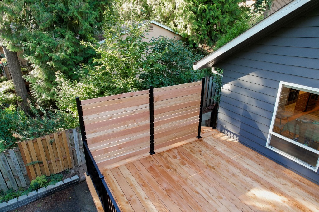 Serene Cedar Oasis: Grand Decks' Signature Cedar Deck Design