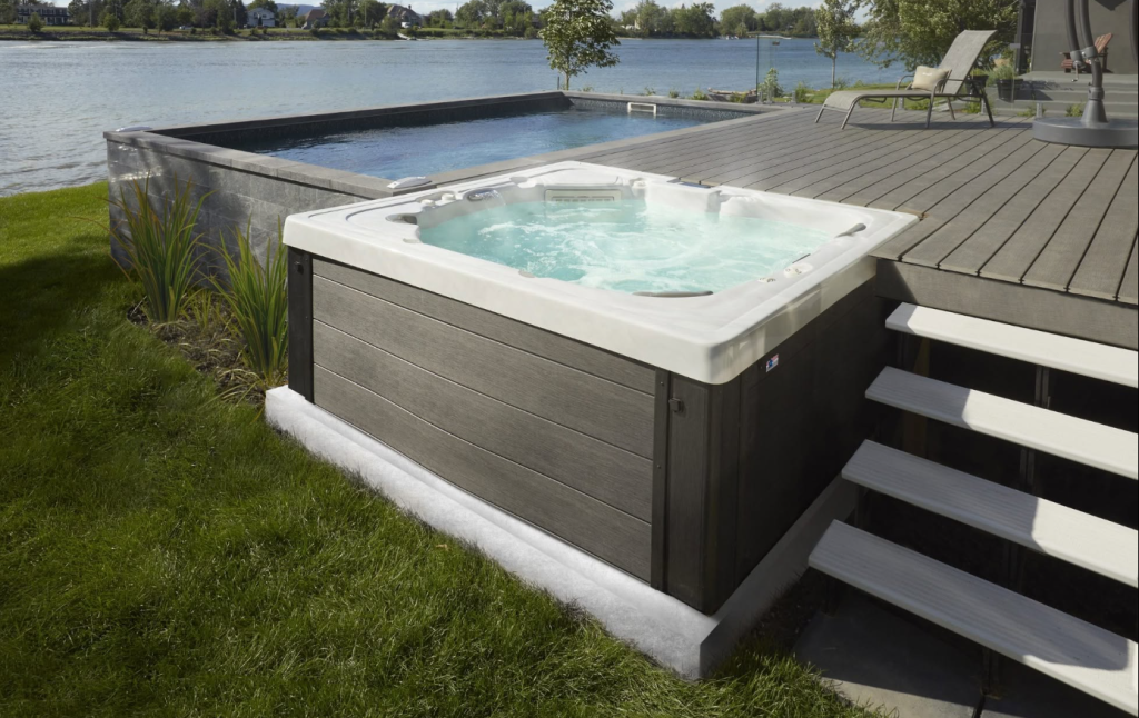 Hot Tubs & Plunge Pools