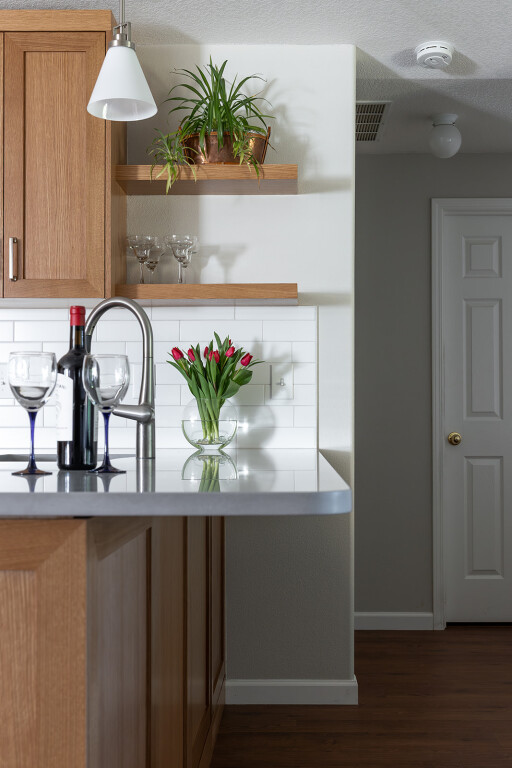 Warm Transitional Kitchen Remodel