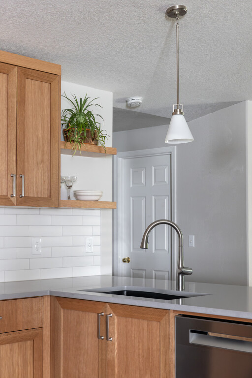 Warm Transitional Kitchen Remodel